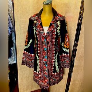 Vintage Collection embroidered lined jacket size S, 38” in length